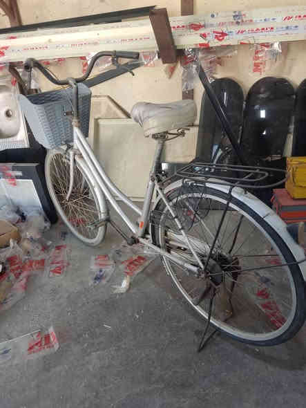 بايسكل للبيع سعر 55الف  
موقع حي العصري محلات نادي المقدادية ***********
