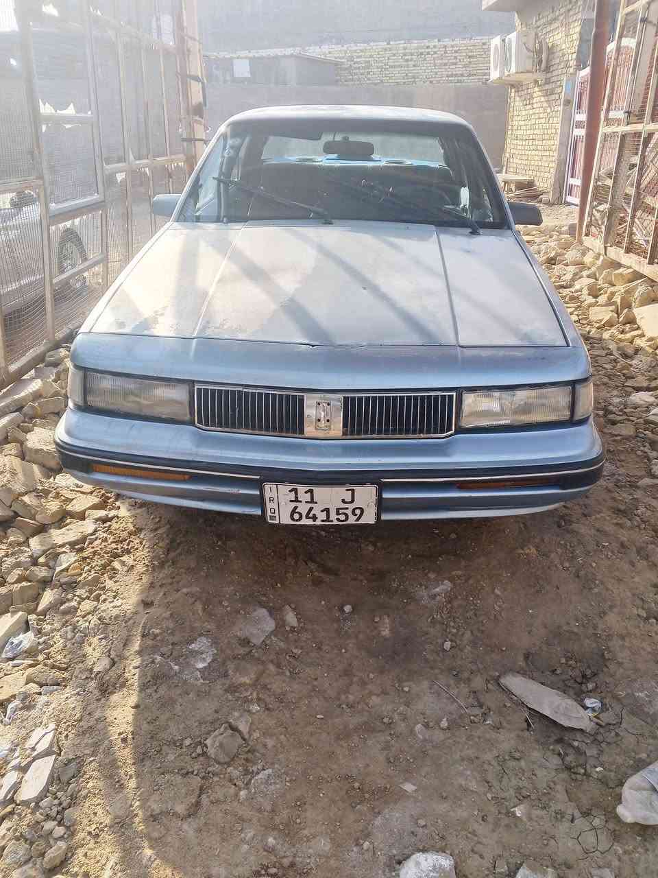 اولدز موديل 90 كير مكينة سيارة جاهزة وحلوه السعر 42 وبيها مجال ***********
