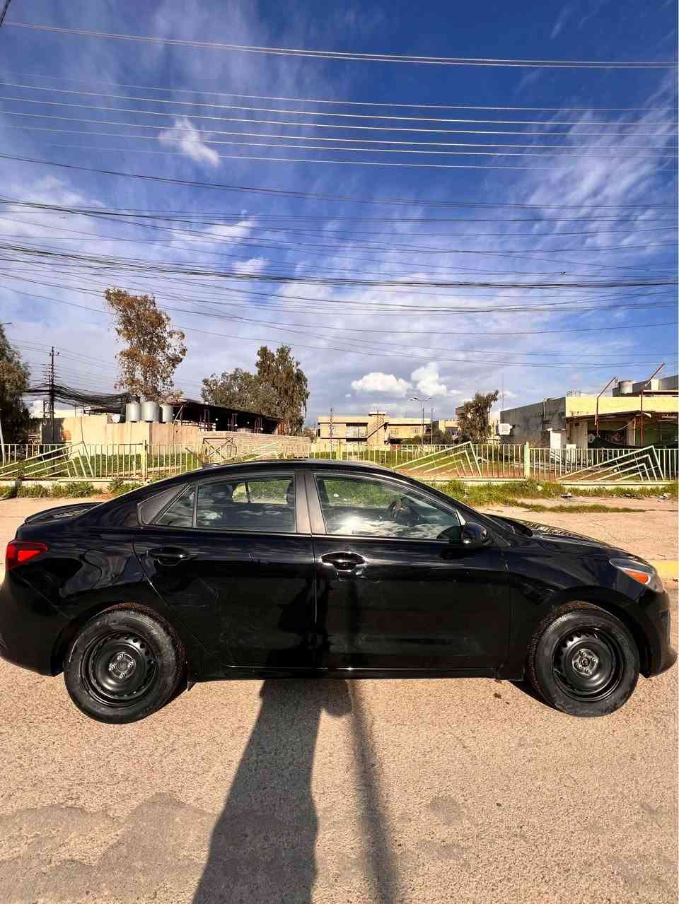 كيا ريو 2022 
محرك دوش 16
كير ومكينه شرط
ماشيه 56 الف
شاشه كبيره تدعم كار بلي
تحكمات ستيرن
ضرر جاملغ سكن وباب بارد
اتصال ا
***********

سعر 123$ موصل, نينوى
