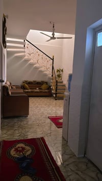 بيت للإيجار • ٢٠٠م • منطقة الألفين