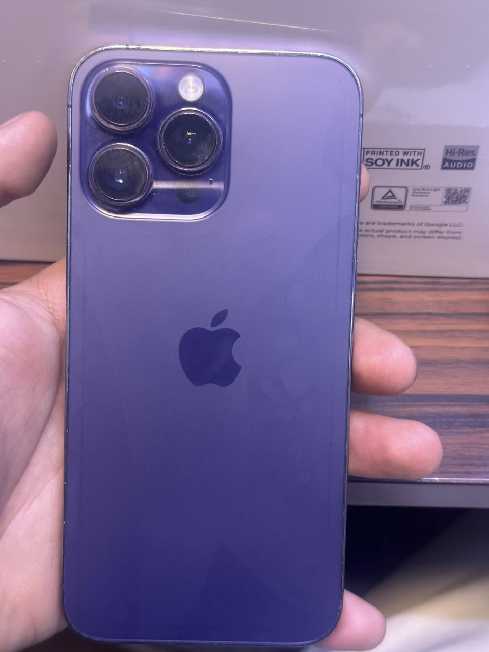 ١٤ برو ماكس مبدل ظهر وبطاريه مرفوعه الجهاز شرق اوسط كارتونه وياه السعر ٧٥٠ للتواصل ***********
