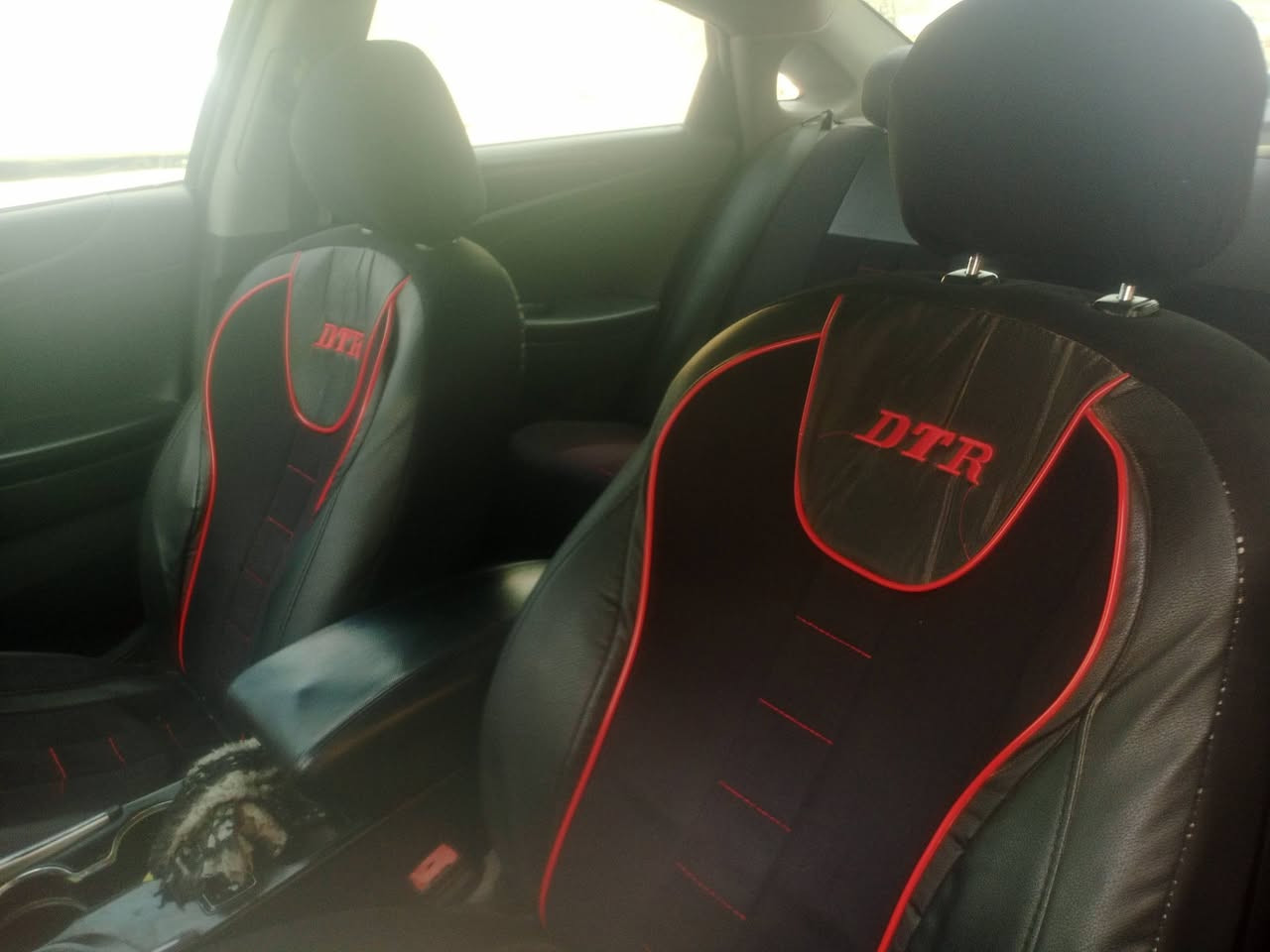 سلام عليكم
سوناتا وأرد امريكي مديل 14 ماشيه 133
ضربته جاملق وبنيد جدن بصيطه ضربتهه 
مكان السياره بصره قرب محكمتي الكزيزه 
السعر 95 وبيه مجال للشراي 
الاستفسار ***********
