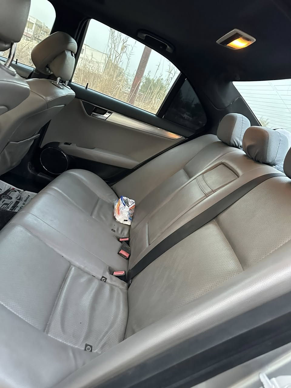 السلام عليكم
مارسدس AMG مديل 8 C300 بلاديه بدون تحديث 
حزام جماليه وحادث جاملغ فقط 
محرك كفاله 
كير كفاله 
تبريد كفاله 
كهربائيات كفاله 
فول مواصفات 
تبريد قطعتين 
تحكمات 
شاشه 
كأمره 
أناره داخليه 
منضومه زنون 
أشاير بل مري 
كراسي كهربائيه 
بعد هواي مواصفات بيه 
السعر 120 
مكان السياره بل دوره 
بيع او مراوس 
***********
