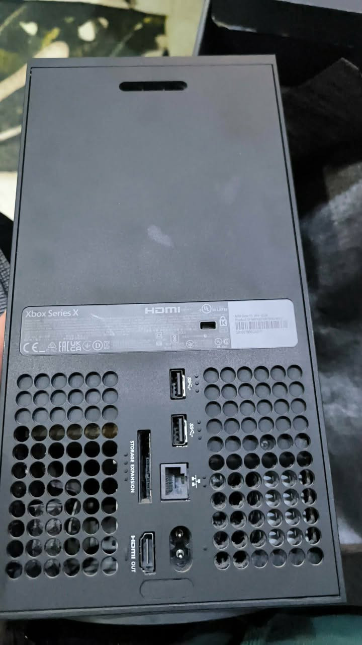 السلام عليكم سيريس اكس للبيع اصدار 24 نضيف كلش كلش شخط واحد ما بيه رايده ب700 وبي  قليل للاستفسار خاص او واتساب على الرقم *********** مكاني واسط العزيزية
