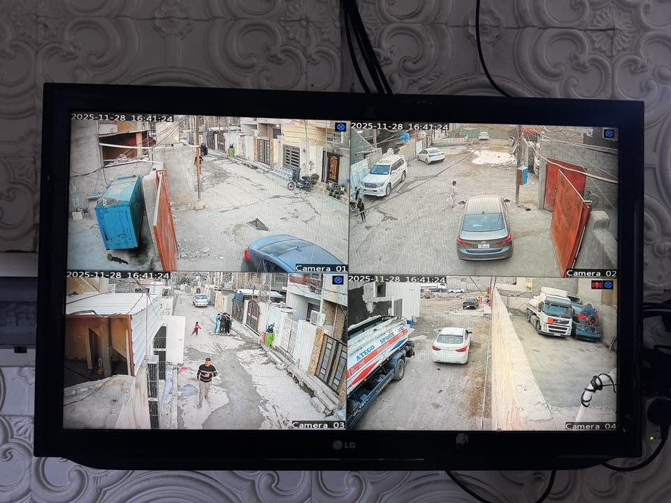 مكتب عين الصقر لكامرات المراقبة 
العروض الجديدة لنهاية السنة 
الكمية محدودة
منضومة كامرات fankvisionوكالة 
✅4 كامرات صوت وصورة
✅ واير 20 متر ويه كل كامرا
‏✅ DVR 4 ch 
✅ هارد 500GB  الاصلي
✅ماوس 
✅ محوله كهرباء ⚡️ عدد2 5A +2A
☑️تكدر تشاهد بتلفونك📱في اي مكان وتعيد تسجيل
✅ وضوح عالي الجوده رقم السيارة يبين 
✅ الصوت واقعي جدآ مايكات قويه 
🔥كل هاي التفاصيل والسعر 250 قبل التخفيض 

السعر بعد التخفيض لفتره محدوده 🔥225   الف فقط🔥
  
حارس مجانآ 

اما التنصيب سيكون مجانآ مجانآ 

للاستفسار الاتصال على الرقم 📱***********عمر رائد
او زيارة المكتب ديالى بهرز مقابيل كراج حجي سبع 
مكتب عين الصقر لكامرات المراقبه 
يتوفر خدمه توصيل جميع محافضات العراق
