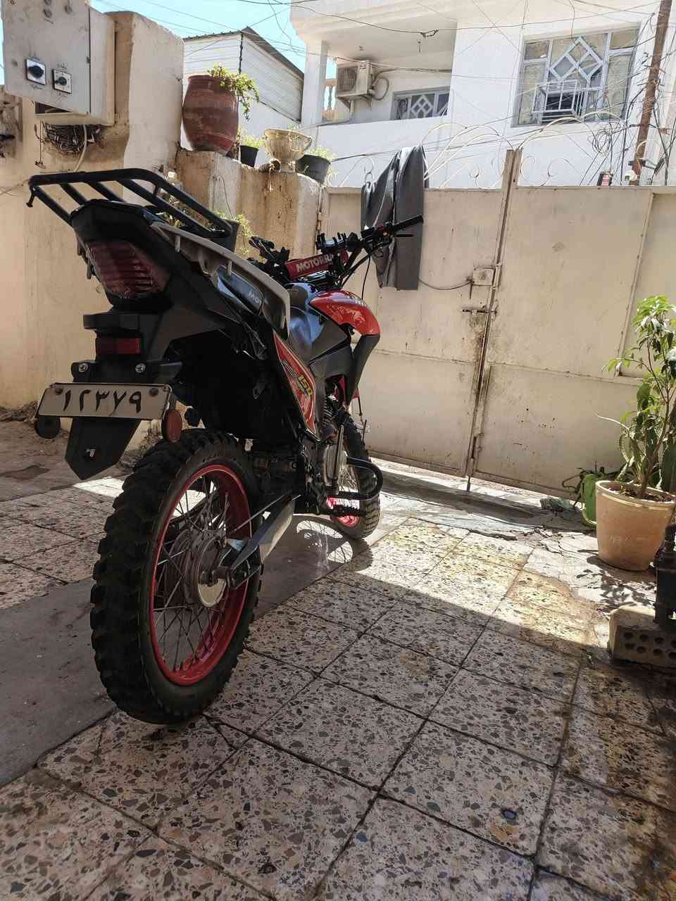 السعر 1250 
ماكو هيج سعر الدراجه مرقمه مستعجل
لونسن قفاز 2023 150 cc   مرقمه اربيل بسمي
طالعه 2025 
دراجه ينرادله ملاحظات ترجع بلادي 
***********
