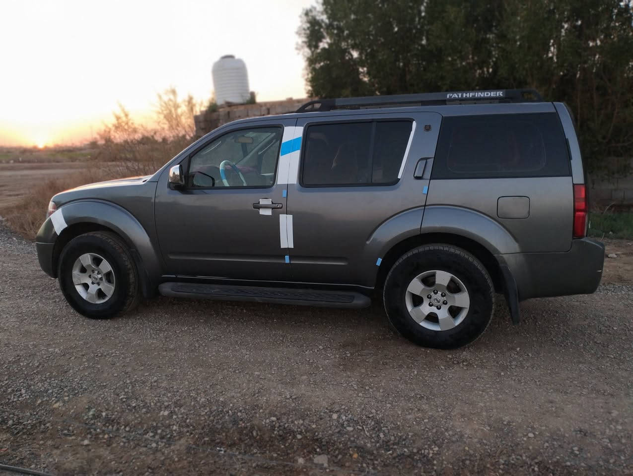 السلام عليكم للبيع او المراوس 
نيسان كفاله عامه من الكص والتبديل  فورويل تخم تاير جيس بانزين ومنضومه غاز حداديه كهربائيات كلهه شغاله تحكم ستيرن سياره دخول سياحه المكان الناصريه السعر 50وبيه مجال ***********
