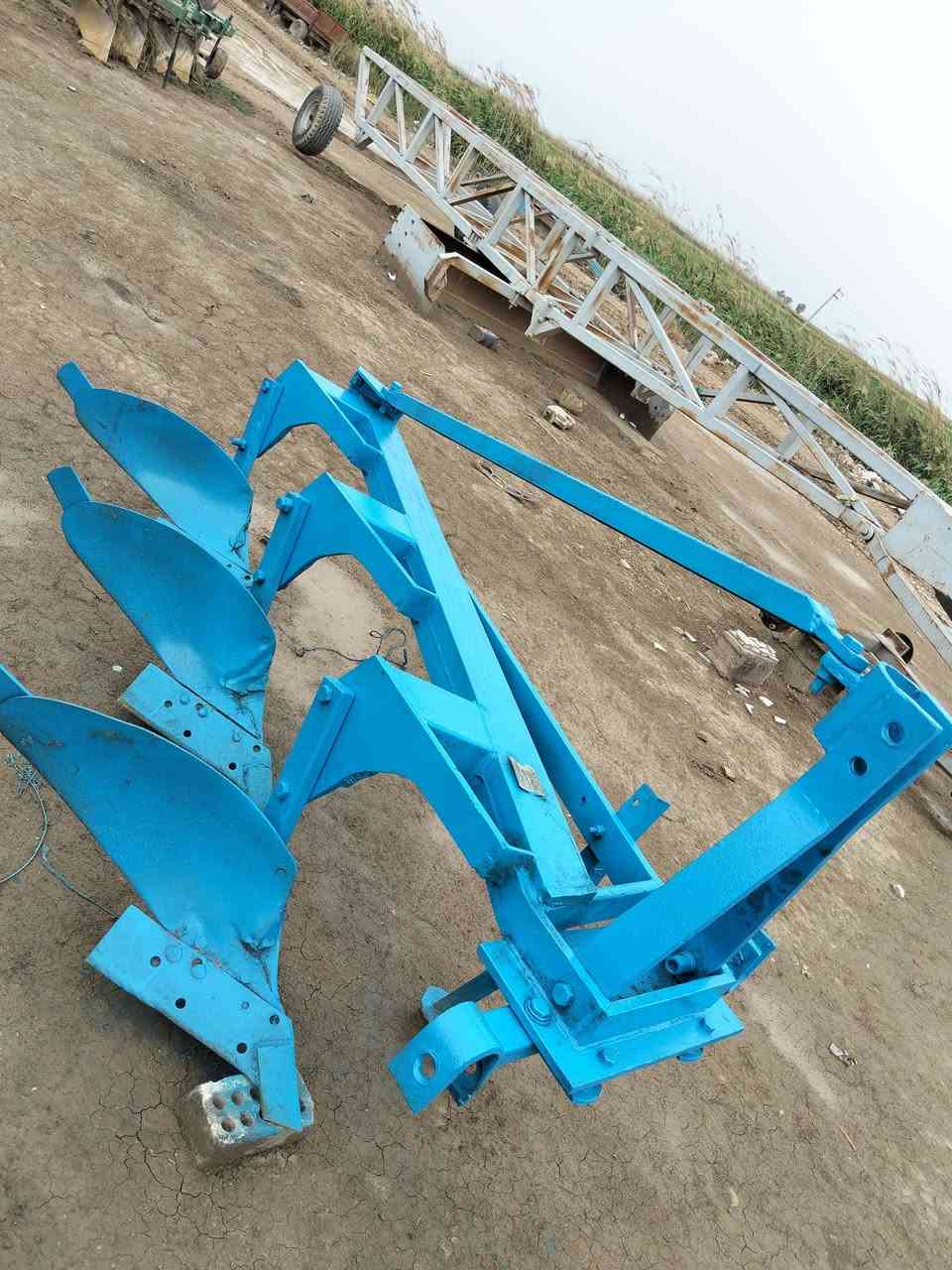 لبيع فدان حدادي رباعي السجه لرابعه ذابهه 
مكان واسط ناحيه الشحيميه ولاستفسار *********** اوخاص
