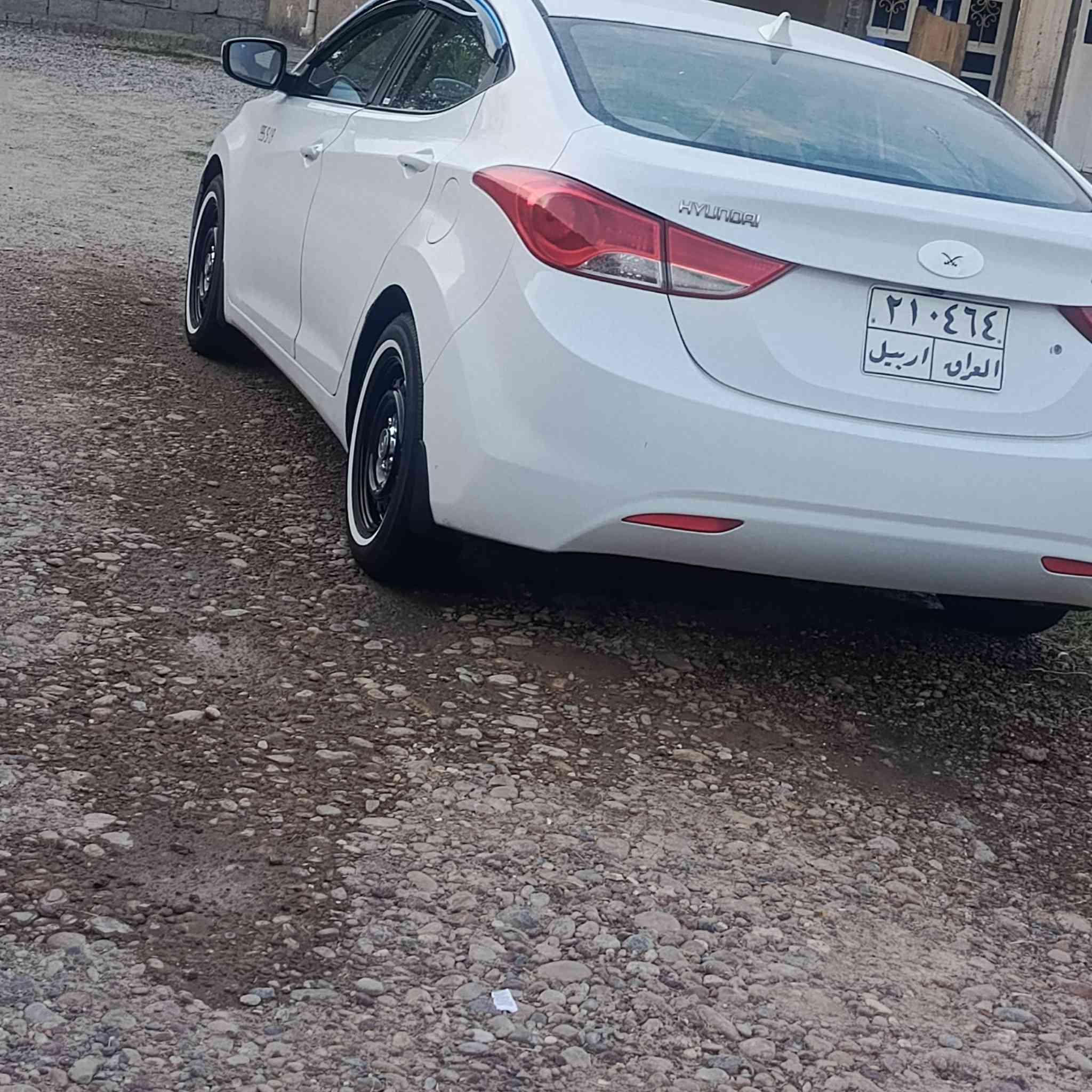 النترا 11 خليجي 1800 اربيل بأسمي سنويه جديده رقم جديد محرك كير خير من الله السياره حادثها جوه قبق البنزين بس والباقي كفاله عارضها 110 وبيها مجال كلش بسيط العنوان ابراهيم ابن علي ع طريق الشعله 
***********
