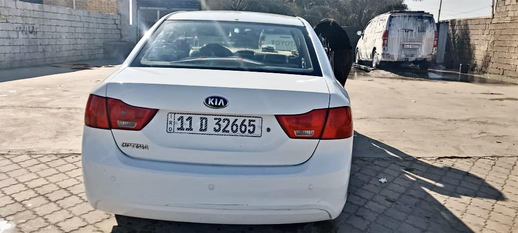 سلام عليكم
أوبتما مديل 2010 
جاهزه السياره 
مكينه وكير كفاله
تبريد شغال جاهز ❄️ 
هزه جديده صارله 3 اشهر
رقم بغداد بأسمي مداور ثاني يوم
كهربائيات جاهزه كله ما ناقصه شي السياره
حادث قماره تبديل فقط
العنوان 🏠 ناصريه مركز
السعر 90 وبيه مجال
رقم ☎️ : ***********
رقم ☎️: ***********
