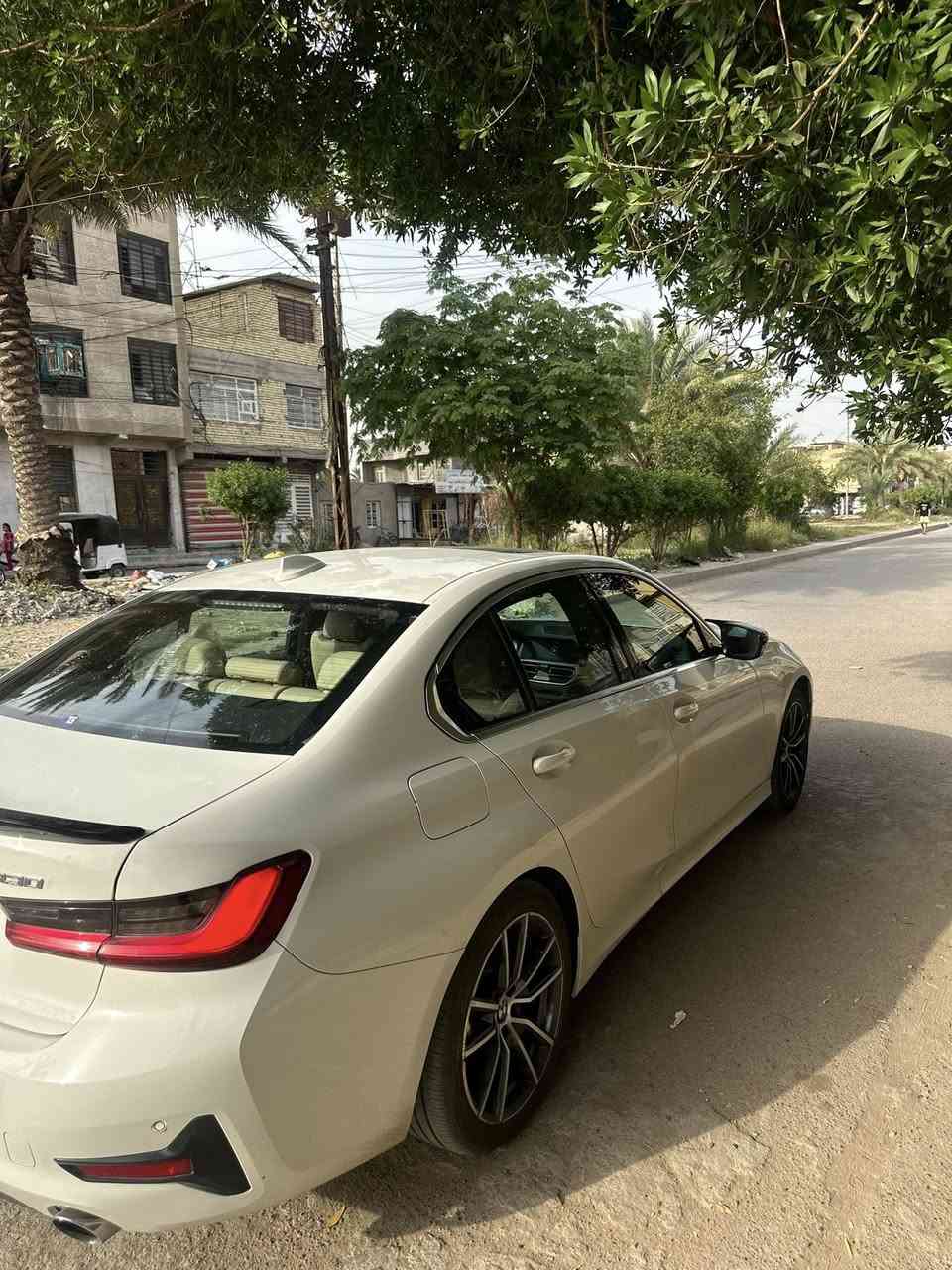 السلام عليكم

BMW 330i 2021

رادارات 360درجة 🌟

حساسات امامية خلفية ☄️

كامرا خلفية 

داخل جلد بيج بلادي 

تدفئة كراسي 

كراسي كهرب 

لايتات زينون. بلادي 

كراسي ميموري 

السيارة ماشية 62 
حادثها بس باب ومبدل نفس اللون  

مكاني غزالية 

*********** واتساب
