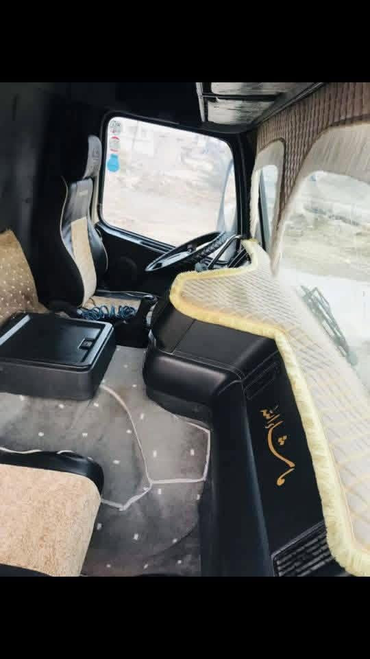 قلاب للبيع كفالة عامة شرط دوشمة جديدة   تبريد ثلج ويه السويج وتدفئة شغال كهربائيات شرط  تخم تايرات كلها جديد السيارة بمعنى الكلمة جديدة و ماناقصة برقي +شرط التحول للاستفسار 
مكان السيارة كركوك
***********
