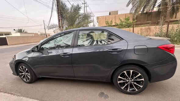 السلام عليكم 
كورلا موديل 2019  رقم بغداد أمريكي حادثه بنيد وشويا من الجاملغ صور الحادث موجوده ويا الصور ماشيه 71 مواصفات السياره SE 
مكان السياره بغداد السعر 145 وبيه مجال 
 *********** بغداد
