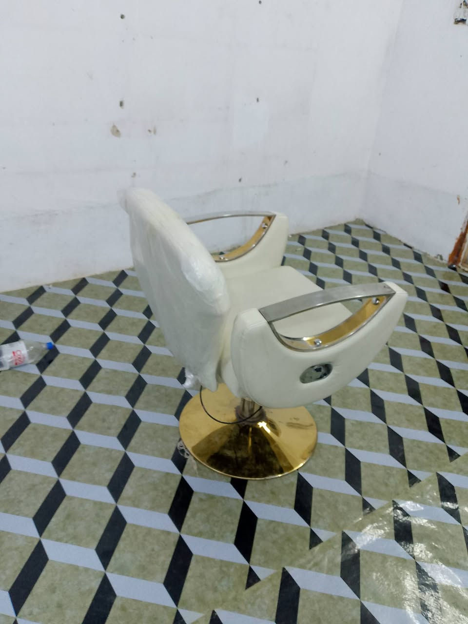 سلام عليكم
كراسي عدد 2 حلاقه  للبيع 
شراي يجي خاص


**إذا كنت صاحب هذا الإعلان وتريد حذفه لأي سبب، رجاءا أرسل رسالة إلى الدعم الفني**