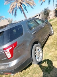 بلور مكسور • ٢٠١٣ • ١٣٠٠٠٠ كم