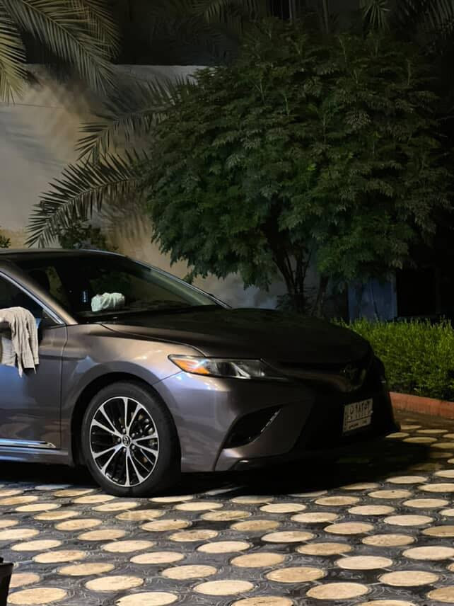 كامري 2018se
ضرر بنيد 
السعر 168
📞 ***********
