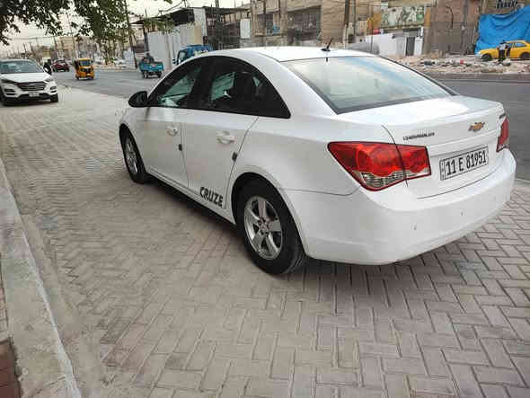 السلام عليكم للبيع كروز 2012 خليجي مكينه 1800 سياره ماشيه 152 مكفوله من ضربه وصبغ بيهه بس الدوسه صبغ فقد والباقي بلادي مكينه كير حداد تدفئه وتبريد كوله بلاد رقم بغداد انكليزي بسمي السعر 78 بيهه مجال مكان بغداد حي ور الاستفسار ***********
