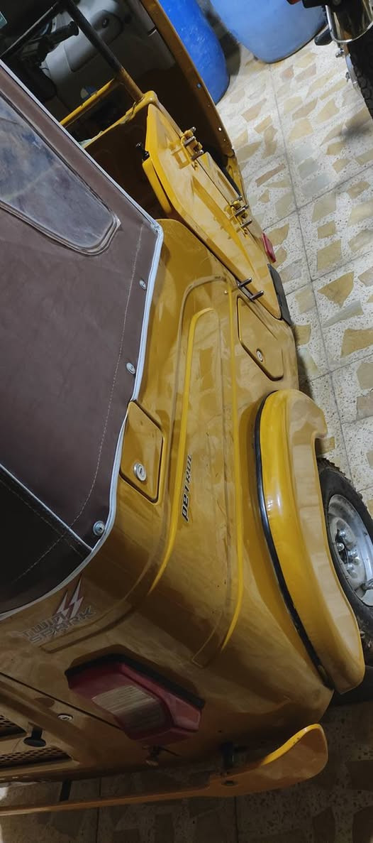 تكتك للبيع 21 شهر 4 كفاله عامه فقط لدوس معمه 
رقم وسنويه محرك مكفول ولكشره مكفوله بيها باردات قليل كلش تكتك حلوه مامتعوبه راعيها منتسب شاهد الله 
*********** سعر سبعه وربع جوه لسبعه بربع لاتخابر ولاتعب روحك تكتك نضيفه مال جني
