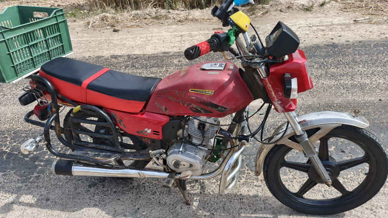 سلام عليكم
دراجه فيوم  5 كير موديل 8 اوراق اصولي سلف+ كهربائيات كله شغاله محرك 150 تخم تايرات جدد مابيه نقص 
السعر 425وبيه مجال  مكانه واسط الصويره
الخاص مفتوح


**إذا كنت صاحب هذا الإعلان وتريد حذفه لأي سبب، رجاءا أرسل رسالة إلى الدعم الفني**