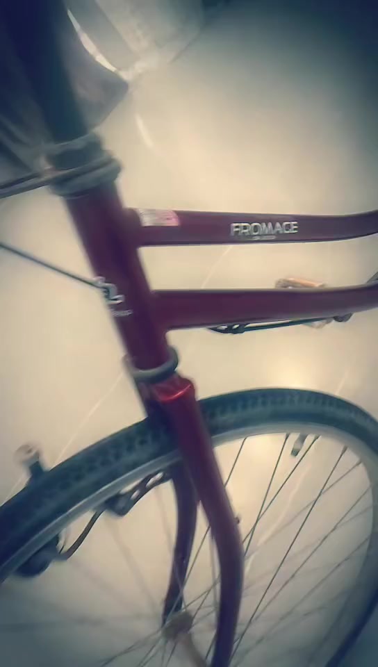 السلام عليكم بايسكل للبيع حجم ٢٦ موديل ٢٠١٤ امنزل حاوية من التميمي سعر البايسكل ٨٠ وبي مجال للطيبين المكان حله شارع ٨٠


**إذا كنت صاحب هذا الإعلان وتريد حذفه لأي سبب، رجاءا أرسل رسالة إلى الدعم الفني**