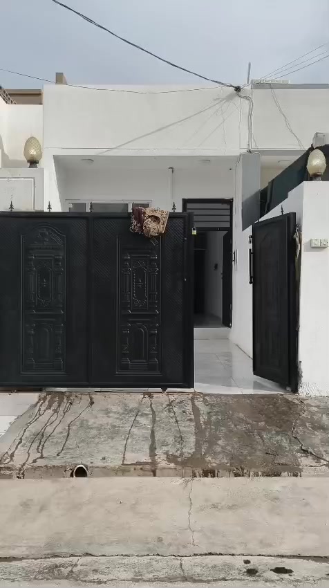 دار للبيع رقم كركوك حي العسكري قرب جامع سداد البرزنجي ***********
