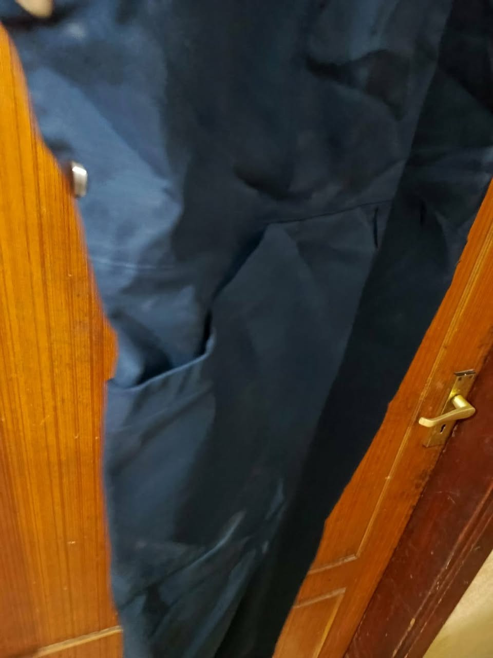 للبيع بدلة عمل جديده قياس لارج *********** بغداد وبسعر مناسب
