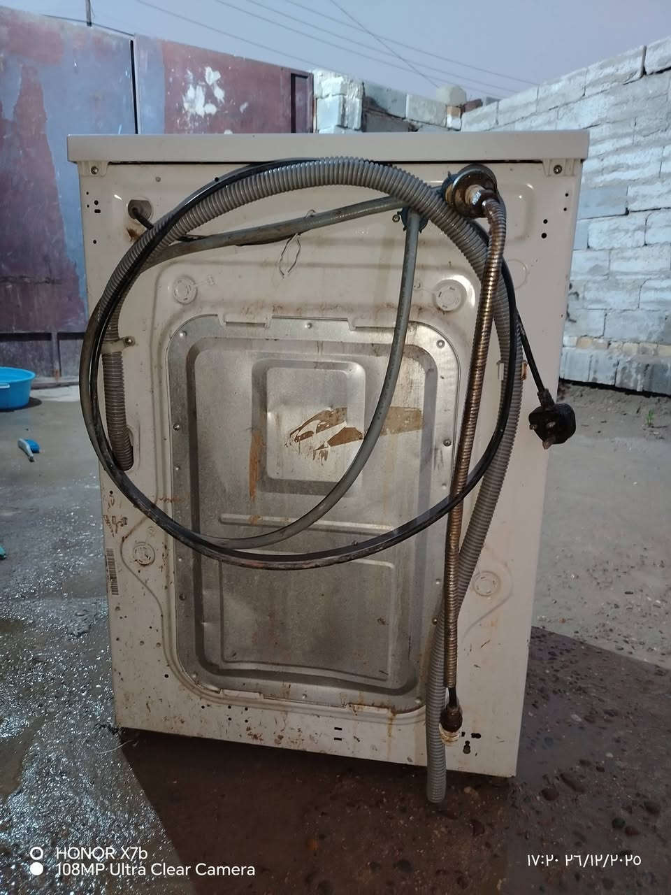 غساله البيع جديده قليل الستعمال السعر 150  مكاني الحمزه الشرقي ***********
