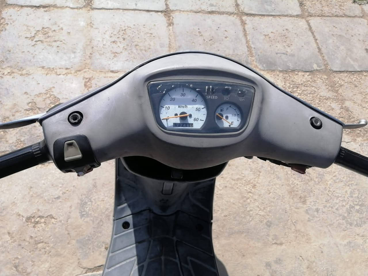 للبيع نضيفه مامفتوحه السعر 550 قفل


**إذا كنت صاحب هذا الإعلان وتريد حذفه لأي سبب، رجاءا أرسل رسالة إلى الدعم الفني**