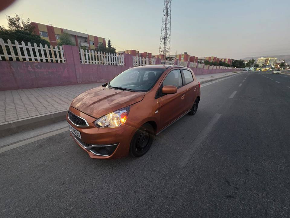 mitsubishi mirage 2017
میراج ٢٠١٧ فڕۆشتنی خێرا
گێڕ ئۆتۆماتیک
٨٠.٠٠٠کم ڕۆشتووە
گێڕومەکینەوتەبرید بەشەرت 
تایەی تازە 
سەنەوی ٢٠٢٨ بەسەر ئەچێ
سعری ٧١ وەرەقەو مەجال
0770 154 5244 السليمانية, العراق
