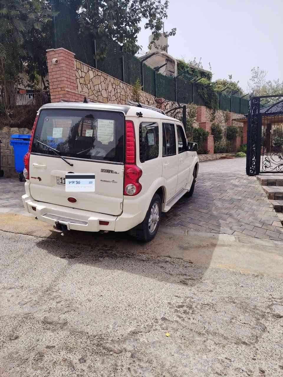 السلام عليكم للبيع أو مراوس فرق حاضر مكفوله السياره موديل ١٢ العنوان بغداد ***********، 🌹 ***********،
