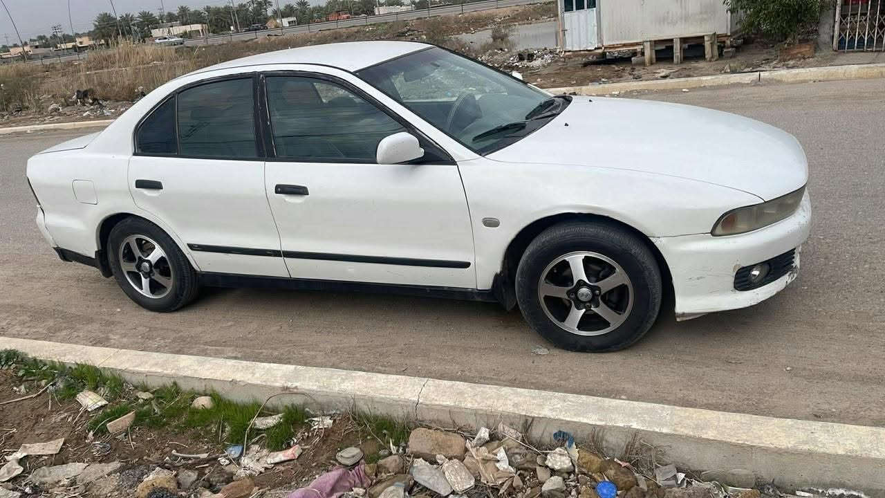سياره كلن موديل 2004 مزاد سياره خير من الله كير ومكينه كفاله تخم تاير جديد صدر أمامي خلفي جديد تبريد ويه السويج سياره ما بيه نقص برغي واحد سياره كتاب بيه بعد معاملته ما واصله انطيك بيه وكاله السعر 6 مليون المكان ديالى بعقوبه 
***********

