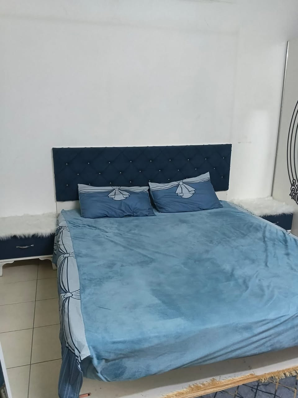 غرفة 6قطع للبيع نضيفة كلش سعر 300وبيهة مجال قليل وياهة دوشك الستفسار ***********واتساب
