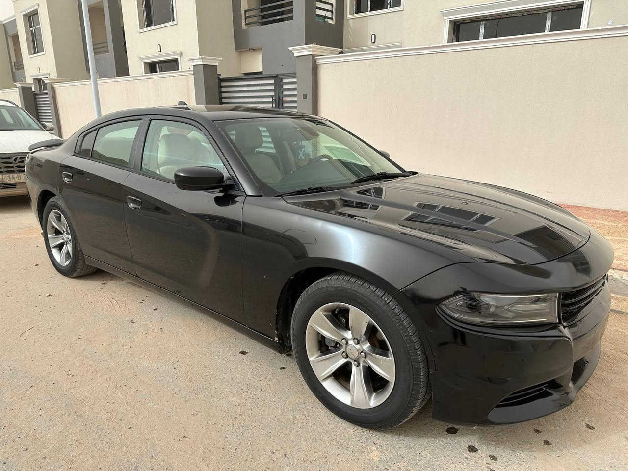 جارجر مديل 2016 وارد أمريكي رقم أربيل مكينه كير كفاله سته سلندر سياره جاهزه كهربائيات حداده جديده تخم تاير موصفات السياره السياره فقط بيها باب مبدل ابلاد السعر 175 وبيها مجال مكاني البصرة ***********
