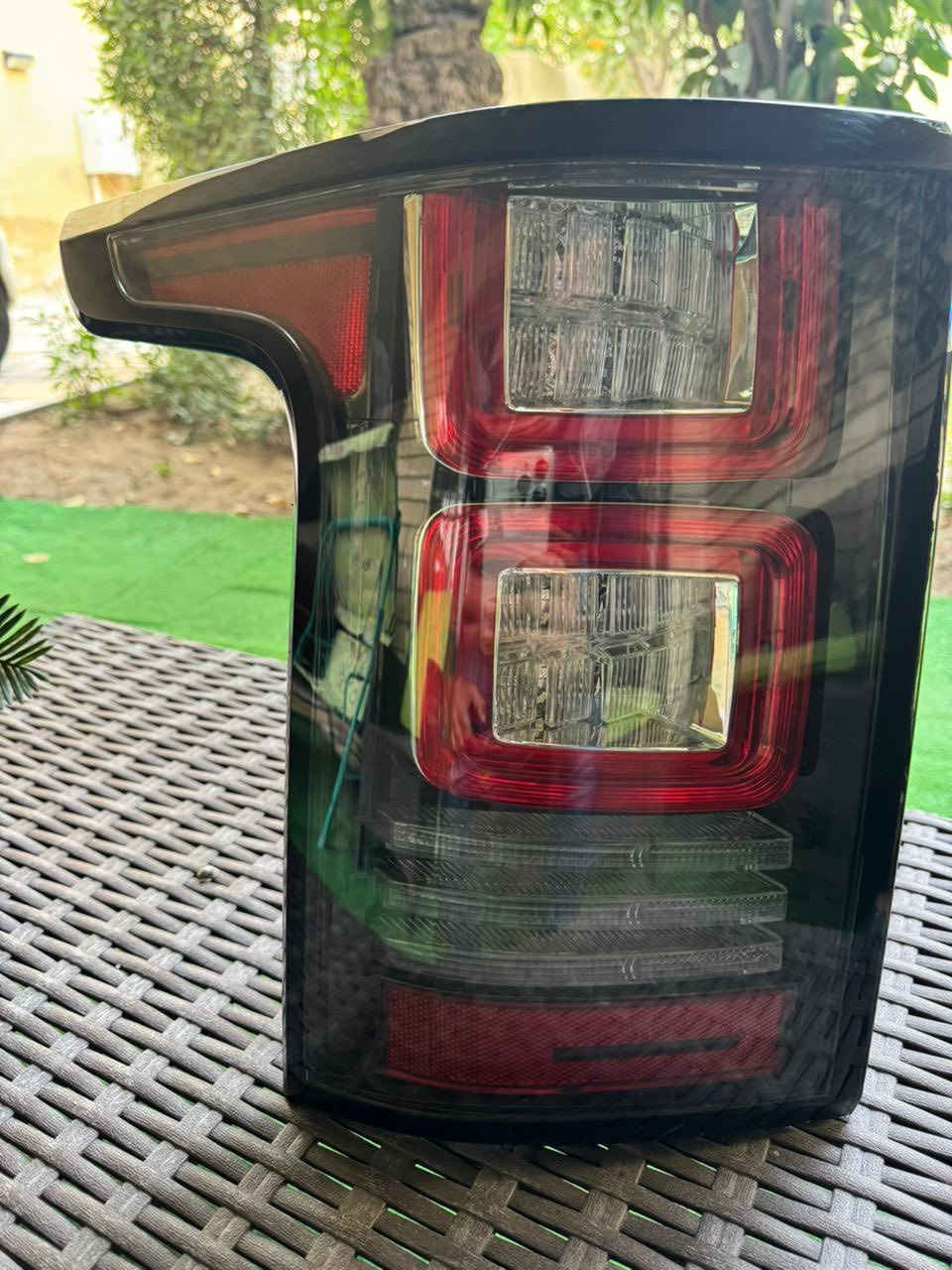 السلام عليكم
بك لايت رانج روفر 2016مبدلة الجامة مالتة جاهز وشغال وعلى الفحص السعر 200الف دينار للاتصال ***********
