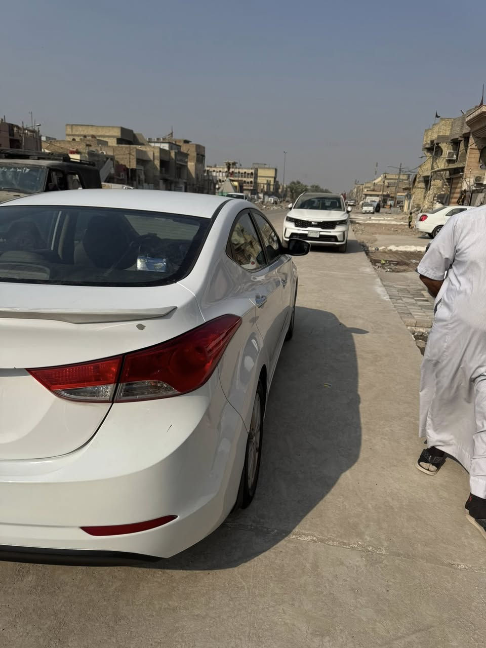 لسلام عليكم النترا خليجي موديل 16 سياره فول عده البصمه   رقم بغداد الماني كلشي مكفول فقط طخه ٤ اصابع السياره جديده ما ماشيه متروكه
 ماشيه 85 km

مكاني بغداد مدينه الصدر 
السعر140 بيها مجال بسيط 
الأتصال ***********
