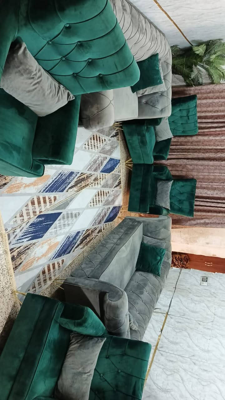 تخم تركي 10 مقعد💺 ثكيل تكمه جديد زلغ مابي نضافه فووول مستعمل كلش قليل سعره ,,370,, بي مجال مكان لبياع  *********** يوجد واتساب

