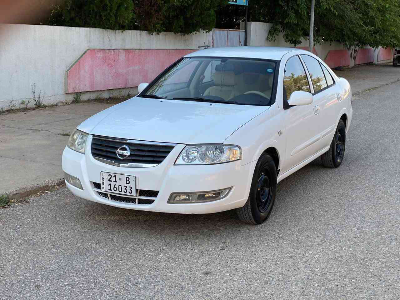 ‎نیسان سەنی کۆری 2011
‎ڕەسمی سۆنەرەکەیم داناوە پێشی قرچێکی هەیە
‎سەیارەکە تۆماتیکە دوو جام کارەبایە 178هەزاری هەقیقی ڕۆشتوە بەشەرتی گێڕو مەکیننە سەیارەکە تازە پێشو دوام داگرتوە چرکەی تیانیە تەتەبریدی ساردو گەرم کۆمپرێسەری بێعەیبە چوارتایەی تازەم بۆبەستوە ڕۆنی تازە گۆڕاوە مانگێک نابێت سێرفزی عام کردوە بۆیەک هەزار نوقسانی مەگەڕێ سەنەوی پێنج مانگی ماوە بەسەر بچێ بەشەرتی تەحویلو خەرامە سەیارەکە ماڵی دۆسەو بێنوقسانیە 
‎سعری 90 گەڵاو ماعمەلە 
‎شوێن هەڵەبجەی تازە 
‎***********
‎***********
‎
