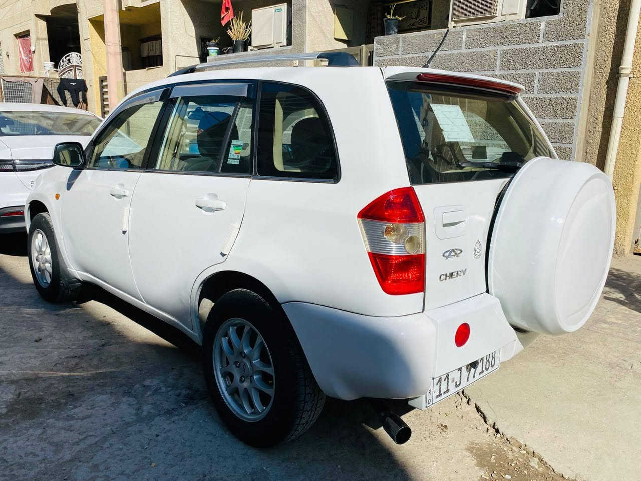 السلام عليكم تيكو موديل 2011 كير ميكانيكي المرغوب ومكينه 2000 بدون صبغ وبدون حادث وبدون جراد سياره جاهزه وجديده صدر امامي خلفي جديد دوشمه كشنات وارضيه وصندوك جلد شاشه اندرويد فتحه سقف تخم تاير جديد حته لسبير جديد هزه وسنويه ورقم جديد ومميز تبريد ثلج وتدفئه شغاله وسياره بلاديه مبيها اي نقص رايدها ب72 وبيها مجال للشراي مكاني بغداد الحريه *********** متوفر واتساب
