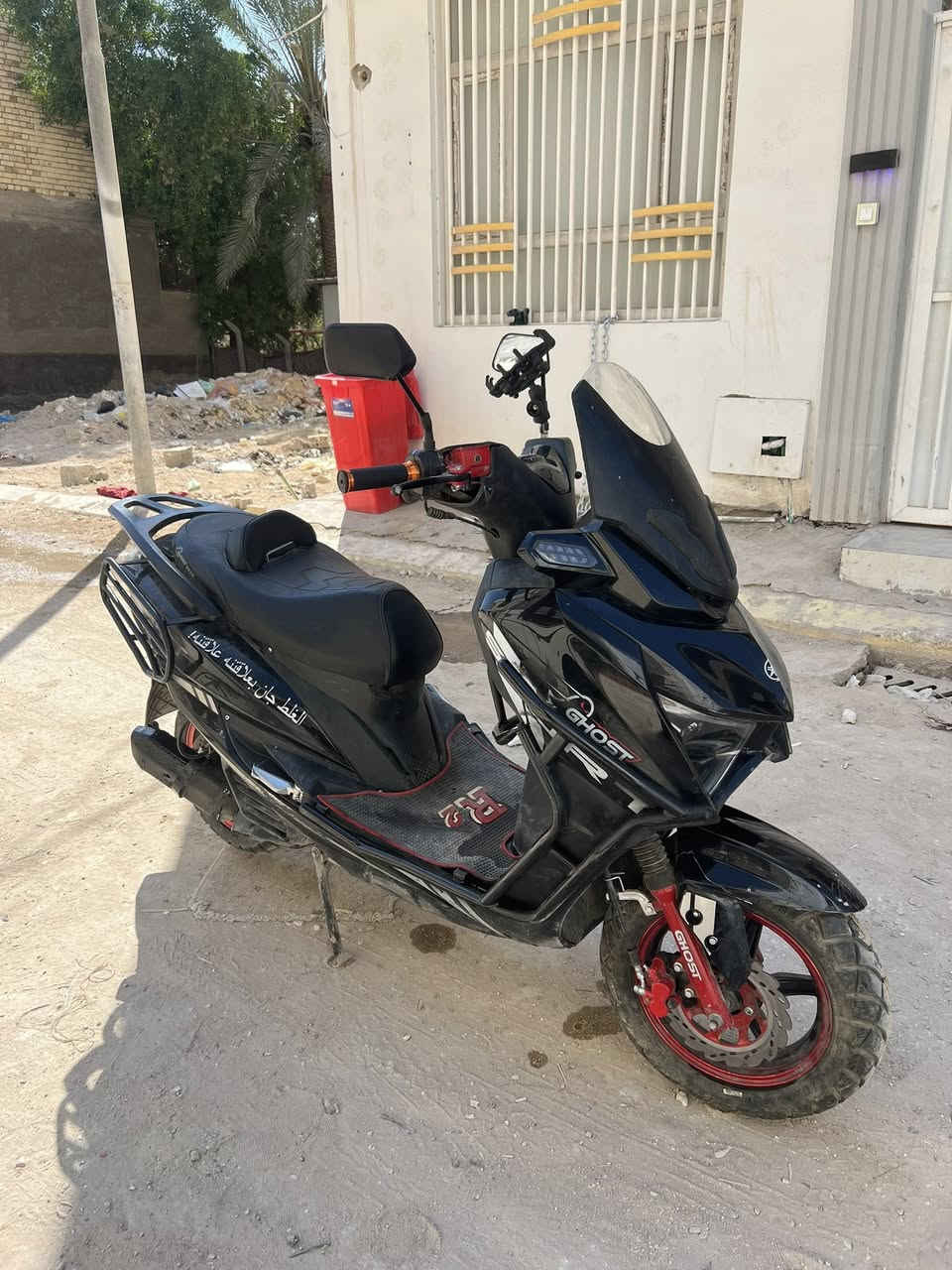 دراجه كوست موديل 2025 للبيع شادلها صالنصه كاربون فايبر وصلنصتها البلاديه موجوده وياها سعرها 750وبيها مجال قليل ***********

