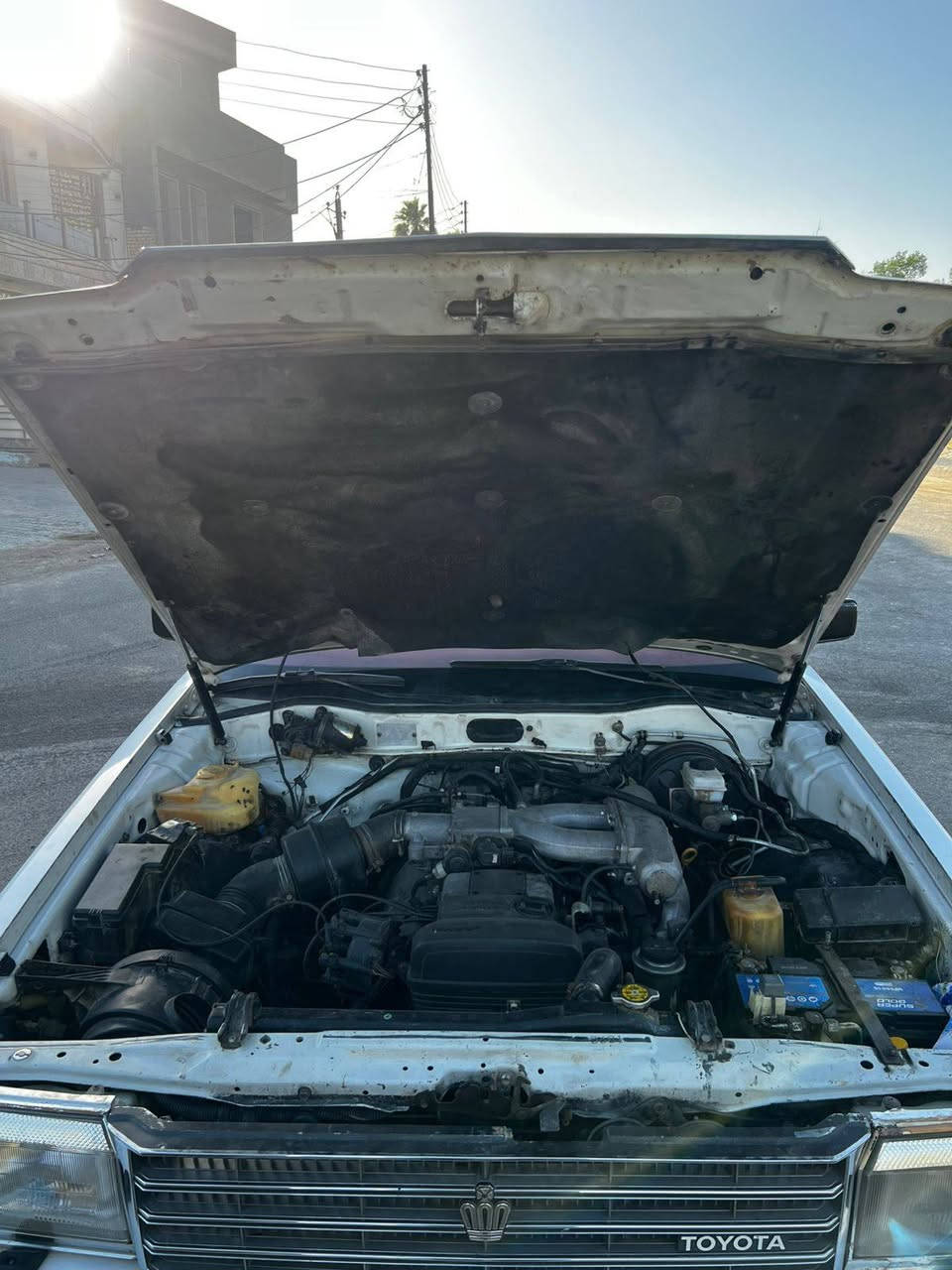 السلام عليكم عندي سوبر موديل 85 مكفولة من الضربة بيهة تلث قطع صبغ ابيع احزام  مكينة وكير بطة 2500مكينة وكير مكفولات صدر امامي وخلفي جديد تخم  تاير رقم سليمانية الجديد هزة جديدة  سنوية باسمي  مكان السيارة بغداد الهاتف *********** السعر 68
