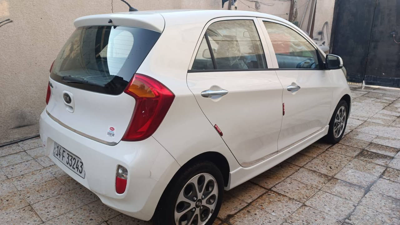 للبيع كيه بيكانتو وارد خليجي بصره بسمي مديل 2014 ماشيه 92 سياره جديده مكينه 1400الجبيره كفاله ضربه وتبديل بيهه مكانات صبغ قليل استخدام بنيه
مكينه كير تبريد تدفئه جاهزه 
فول مواصفات عدا فتحه 
*********** /*********** مكاني البصره الجنينه
