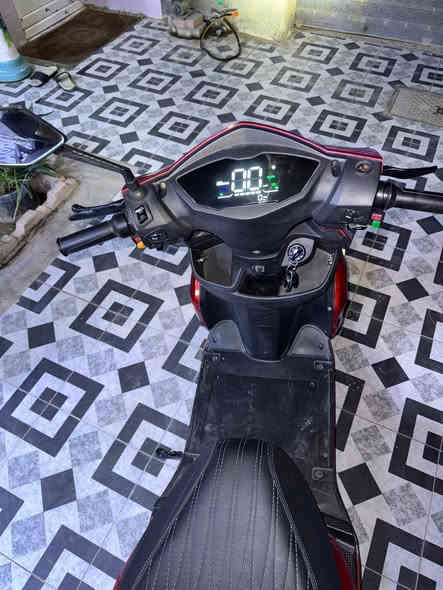 دراجه شحن للبيع نضيفه جدا ماشيه 1600متر. 3 بطاريات. قوه جيدا
عنوان سلمان باك قرب مركز شباب 
رقم الهاتف ***********
