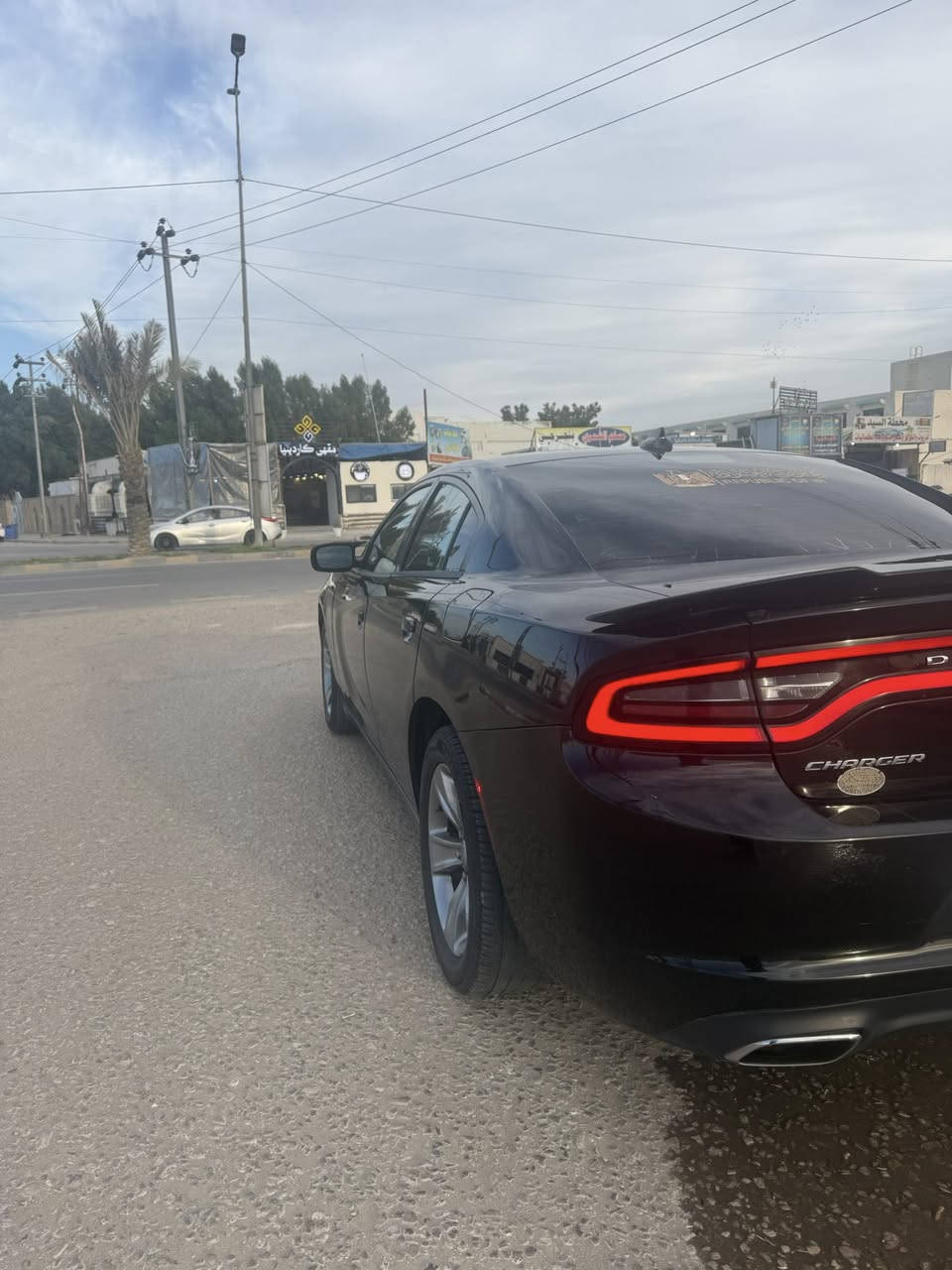 جارجر 2016 اصل رقم أربيل جديد مكفولة كفالة عامة فقط بارد بسيط مواصفات SXT جاهزة من كلشي كير محرك حدادية تبريد 
سنوية جديدة تحويل وكالة حاظر السعر 190 وبيها مجال 
مكاني النجف 
***********
