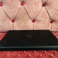 DELL رام8  المعالج 256 ssd  حجم الشاشه 16 أمولد  لون اسود كيبورد ضوئي ...