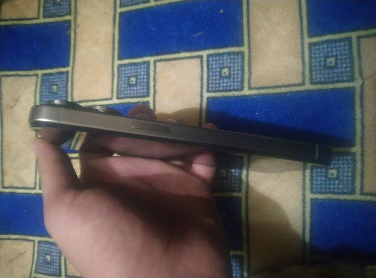 15 برو ماكس مستبدل شاشه وفيس ايدي واكف باقي كله مكفول بطاريه 88 ذاكره 256 عنواني بغداد مدينة الصدر سعره 650 وبي مجال ***********
