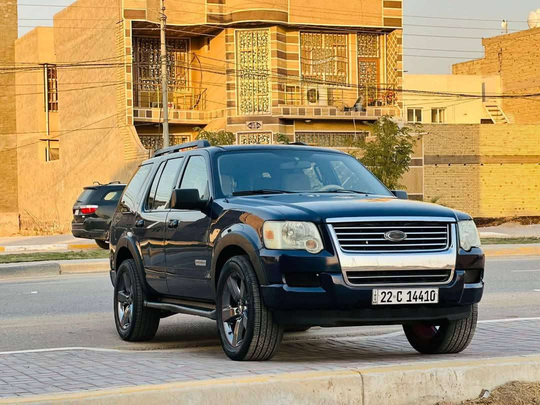 فورد اكسبلور 2007 امريكي ✈️
اربيل مالكها بغداد تحويل مباشر 
قبق الجنطة صبغ و ربع الجاملغ الخلفي 
تحكم ستيرن 
تبريد مركزي ٤ قطع 
ويل رياضي 
و باقي مواصفات الفورد 
للبيع او المراوس 
***********
***********
بغداد _ حي الجهاد _ حي الحسين _ العامرية 📍
بيع او مراوس حسب القناعة 
 100$ و بيها مجال
