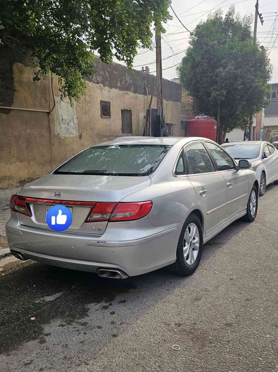 للبيع ازيرا 2011 رياضي
لون رصاصي غير محدد 
رقم بصرة 
مكينة 2700
6 سلندر 
مواصفات الازيرا المعروفة 
تبريد حدادية تخم تاير مكينة كير كفالة
بيها ضربة جاملغ الخلفي جهة العبري مصبوغة عام جمالية بسبب جراد 
السعر قفل 🔐  بدون 85$ 
رقم *********** واتساب أو اتصال فقط
