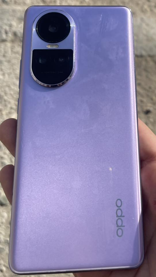 Reno 10 pro 5G 256

جداً نضيف ومابي اي خلل فقط مبدل بي شاشة 

  ***********
