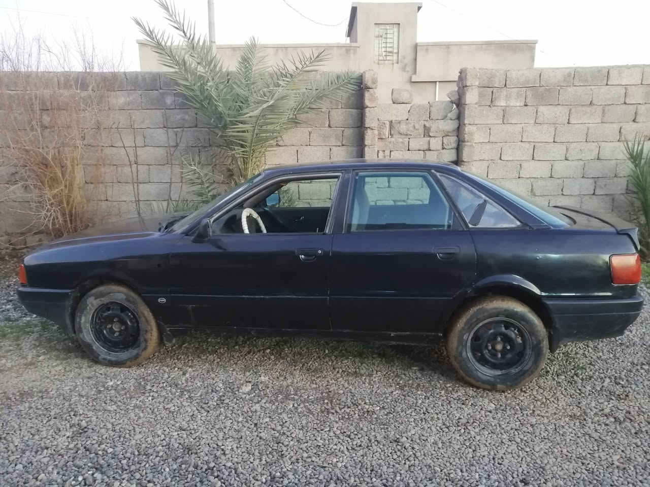 السلام عليكم اودي للبيع رقم فحص صلاح الدين صاحبها الشرعي موجود شرط تحويل سنويه بيضه محرك كير شرط السعر 15وبيها مجال مكان السياره القياره***********
