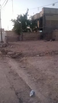 قطعه ارض للبيع 190 متر. ركن شارعين . كافه الخدمات. ماء كهرباء تبليط مج...